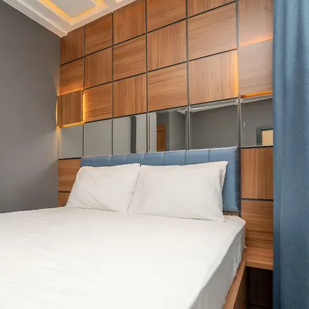 Hotel Center *