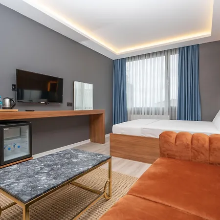 Center Hotel