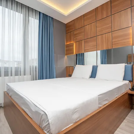 Hotel Center *